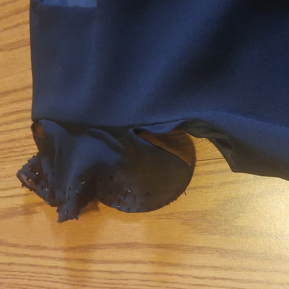 Jones Wear beaded flutter sleeve lined black dress size 6 - Picture 7 of 8